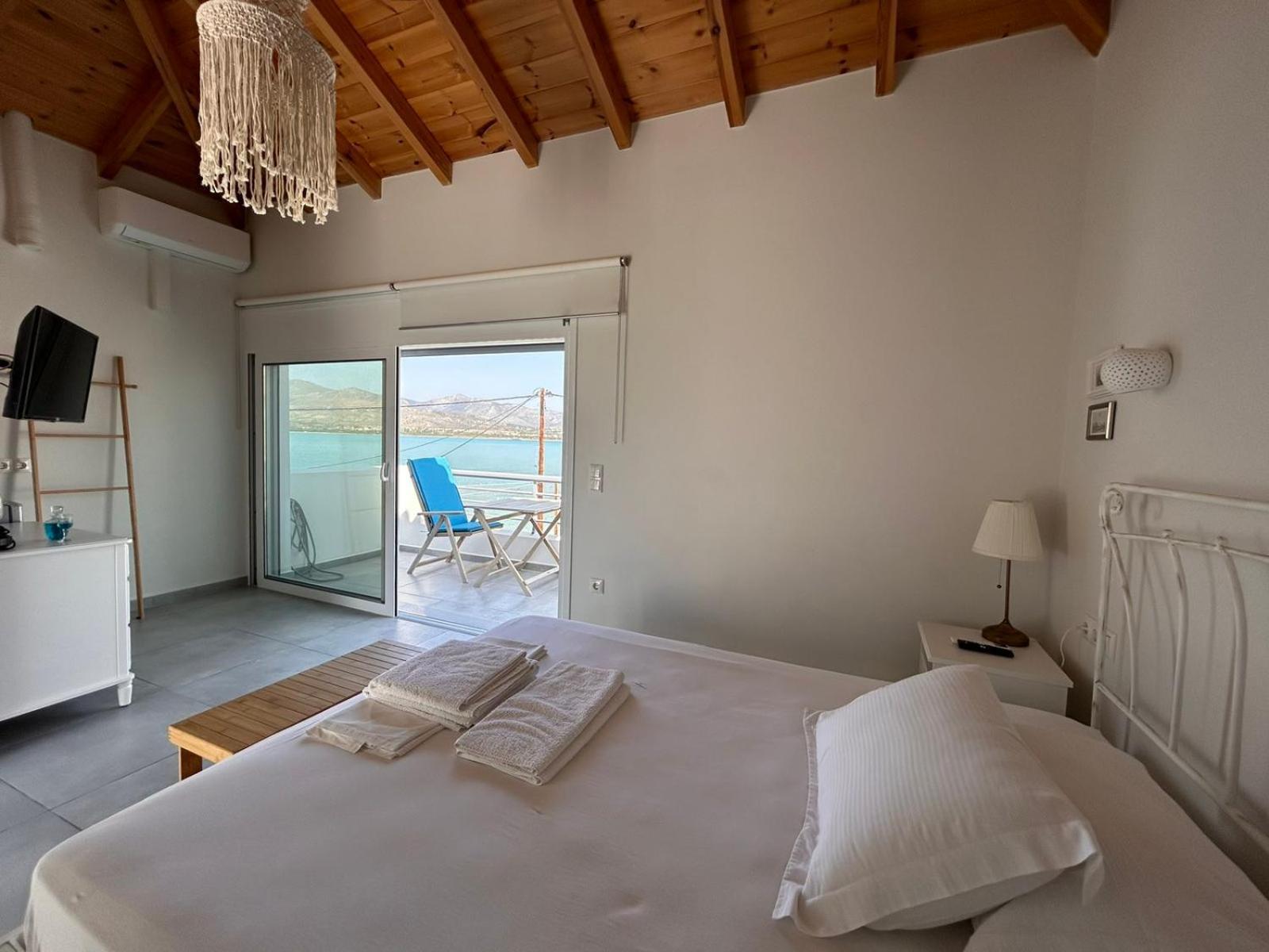 Theros - Bahia Elafonissos Ngoại thất bức ảnh